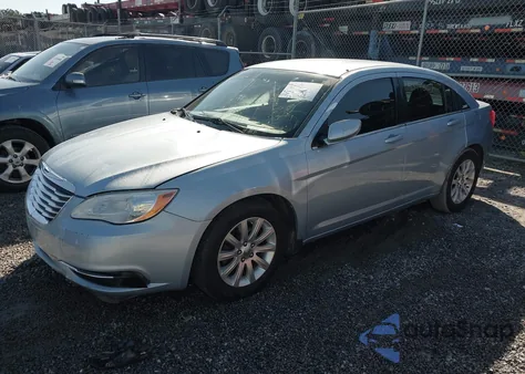 2013 Chrysler 200 Touring из США, поврежденный, VIN 1C3CCBBB2DN609747